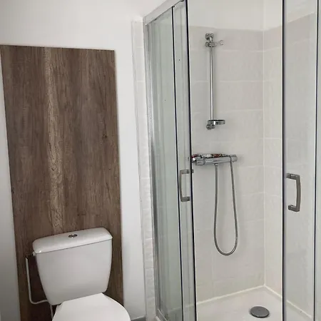 Avec Jardin アパート *